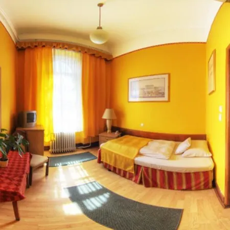 Hotel Omnibusz 3*