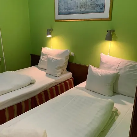 Hotel Omnibusz 3*