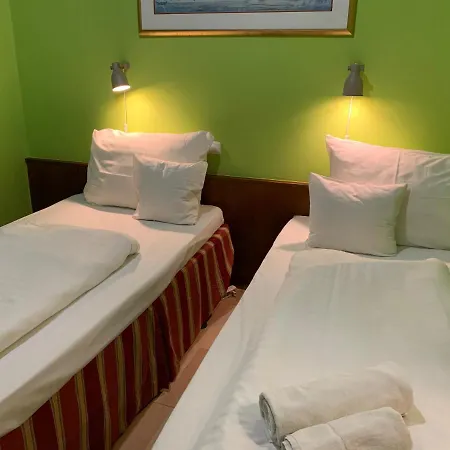 Omnibusz Hotel 3*