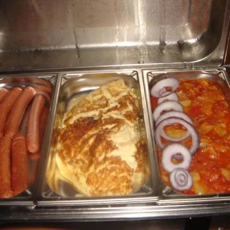 Omnibusz 3* Budapeste