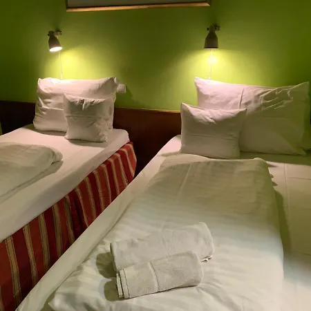 Omnibusz 3* Budapest